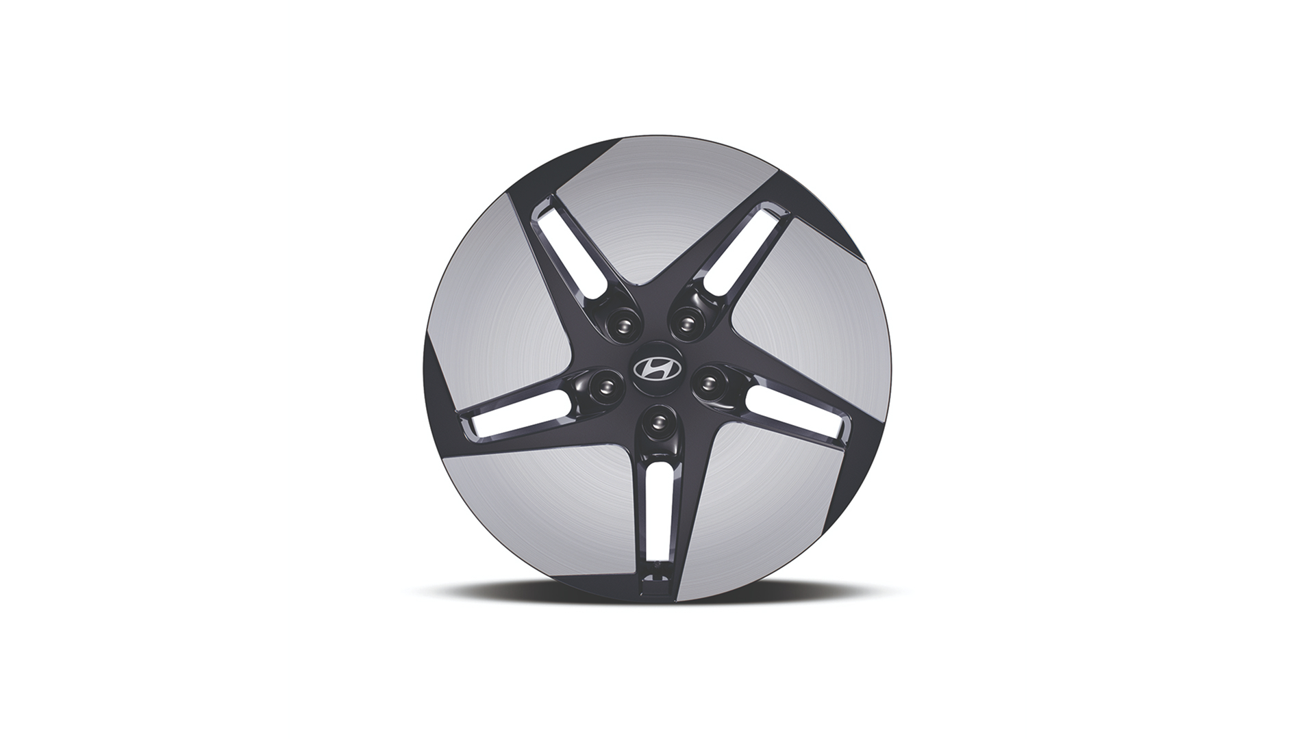 18" alloy wheel from the new Hyundai IONIQ 6 electric sedan. 
